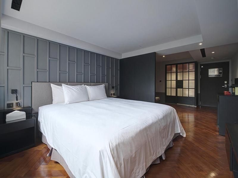 Reddot Hotel Тайчжун Екстер'єр фото