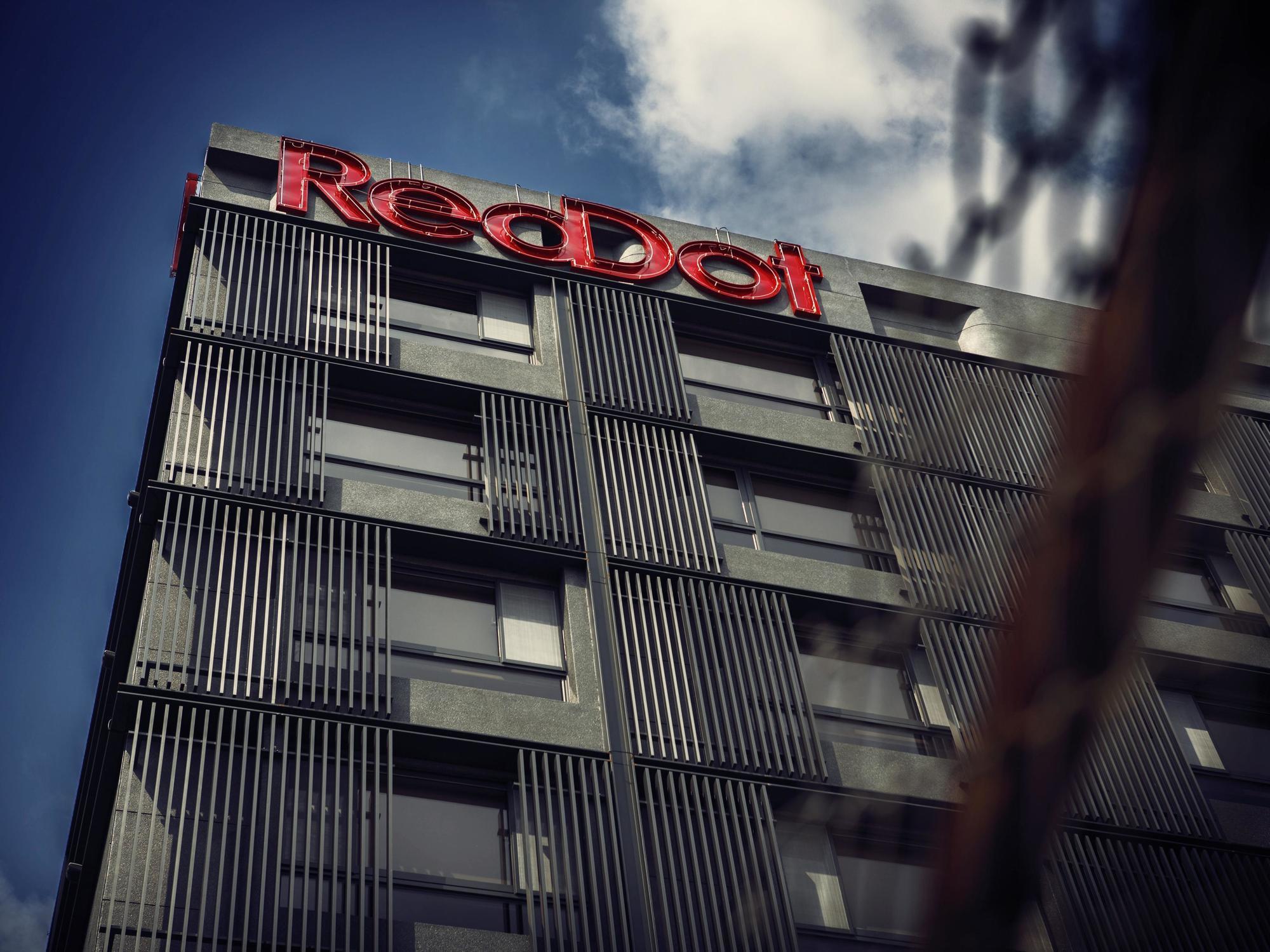 Reddot Hotel Тайчжун Екстер'єр фото