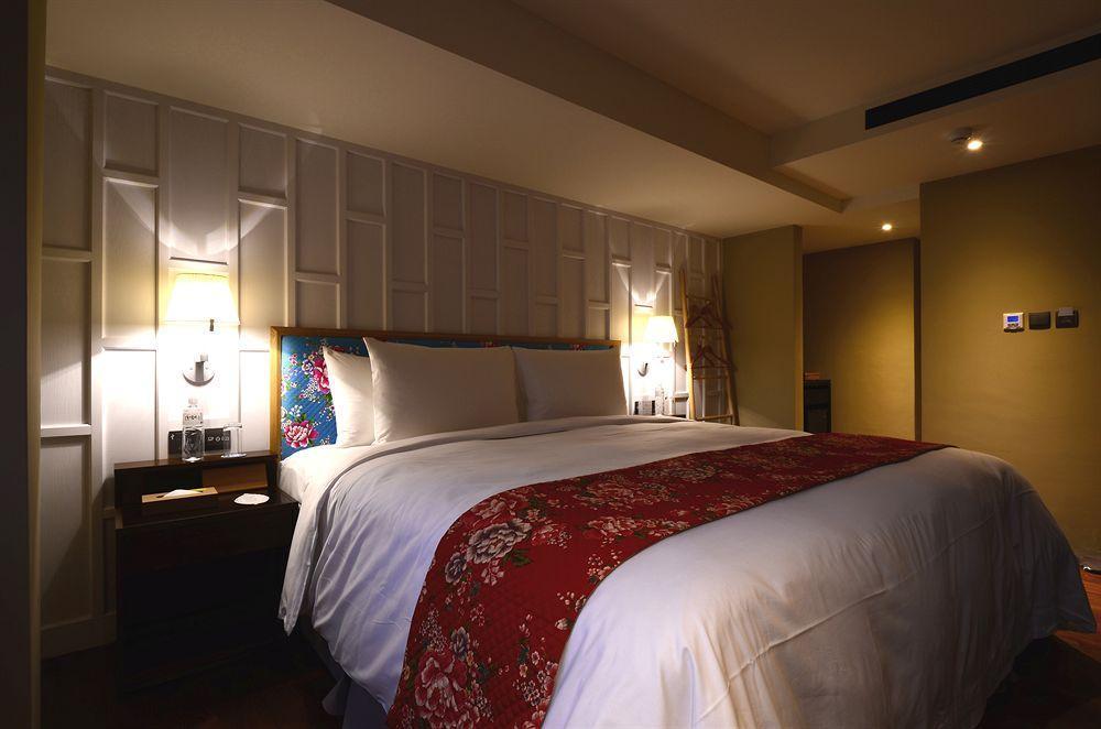Reddot Hotel Тайчжун Екстер'єр фото