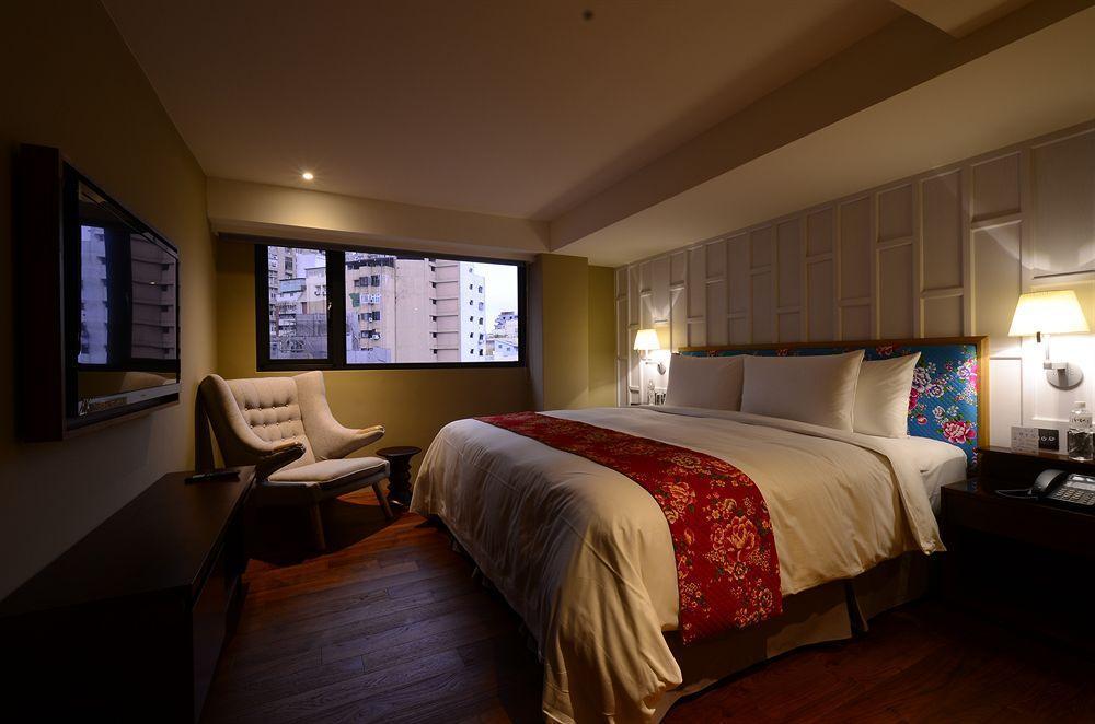Reddot Hotel Тайчжун Екстер'єр фото