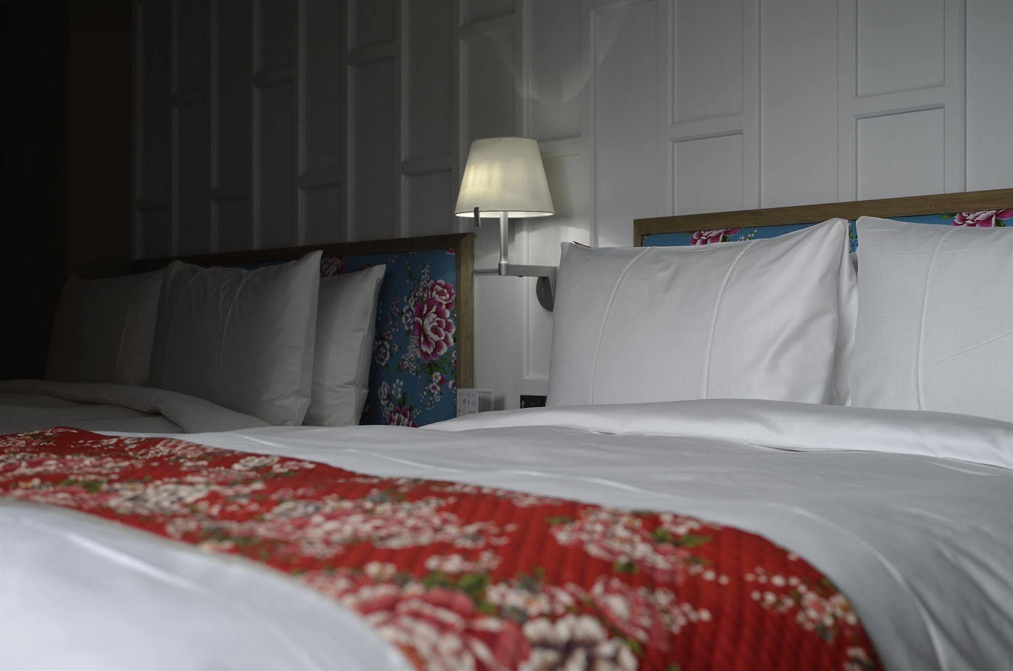 Reddot Hotel Тайчжун Екстер'єр фото